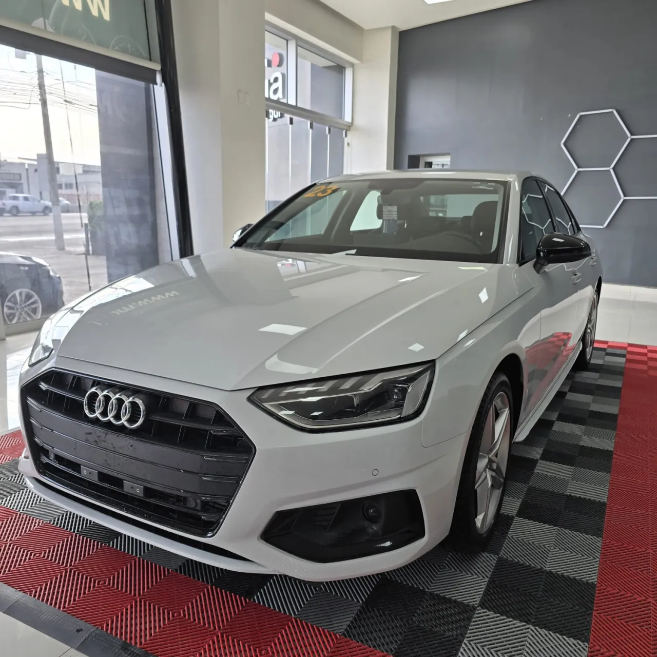 Audi A4 Select 2023