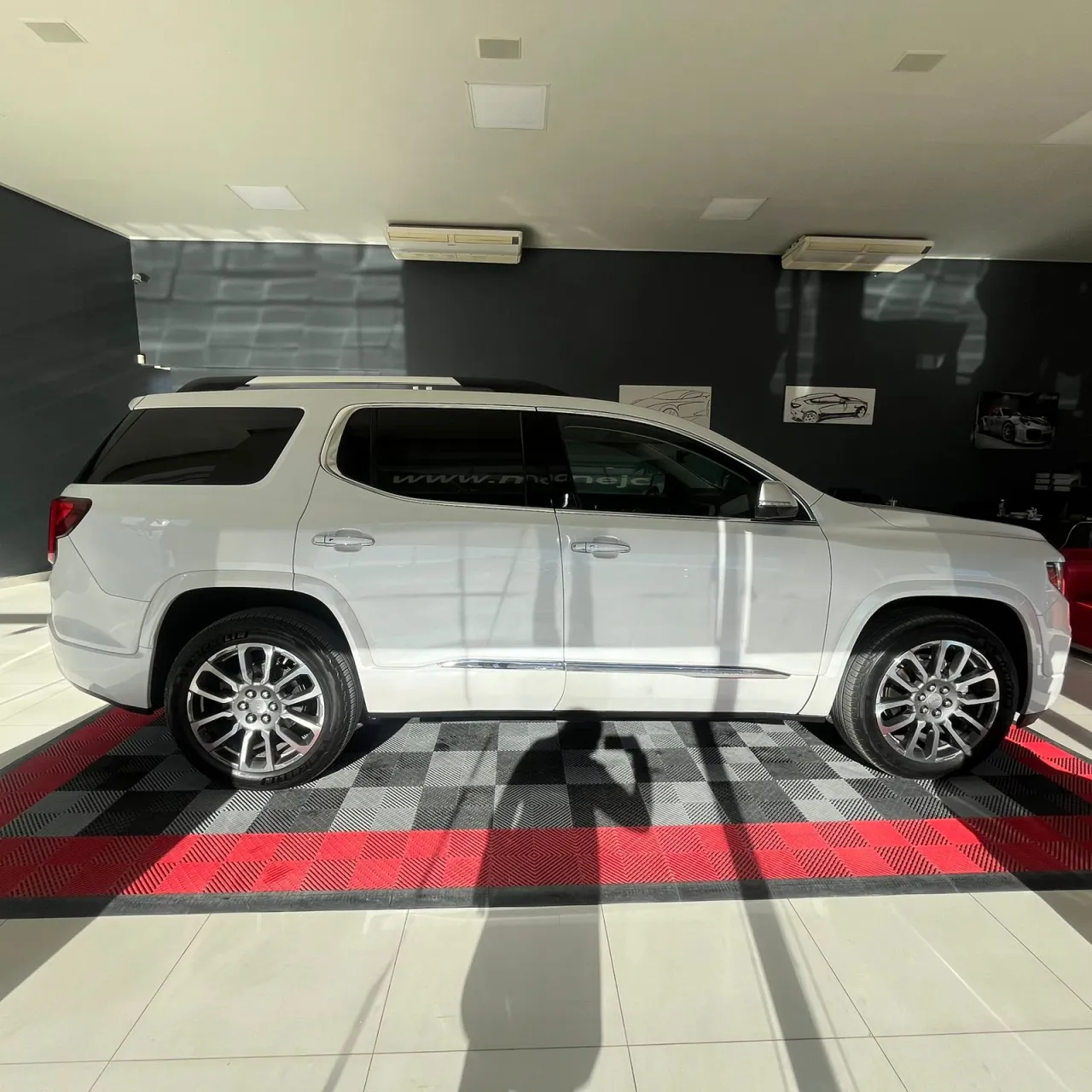 GMC Acadia Denali 2021, foto 6