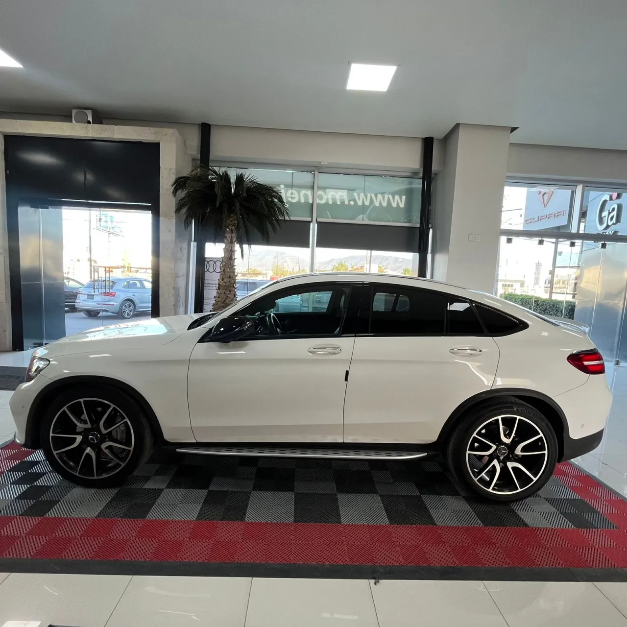 Mercedes-Benz Clase GLC AMG Coupé 2019, foto 2
